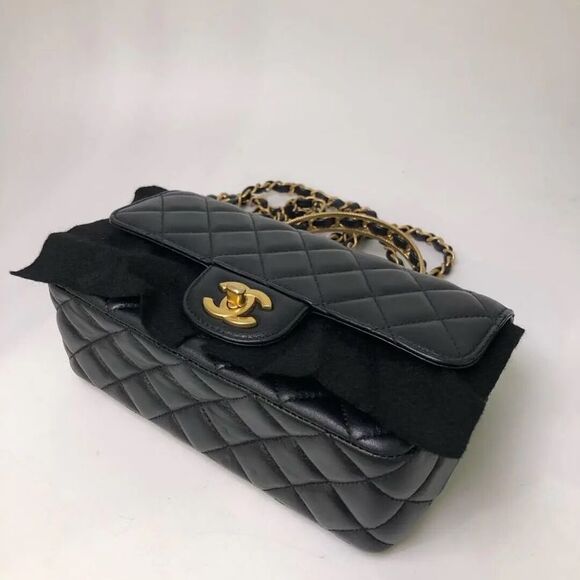 Chanel Women Pre-Loved Bag Very Good Condition - Picture 7 of 9